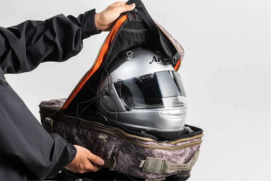 ゴールドウインのヘルメット収納機能付き大容量マルチバッグ Gwm X Over Daypack 30 Bikejin Web
