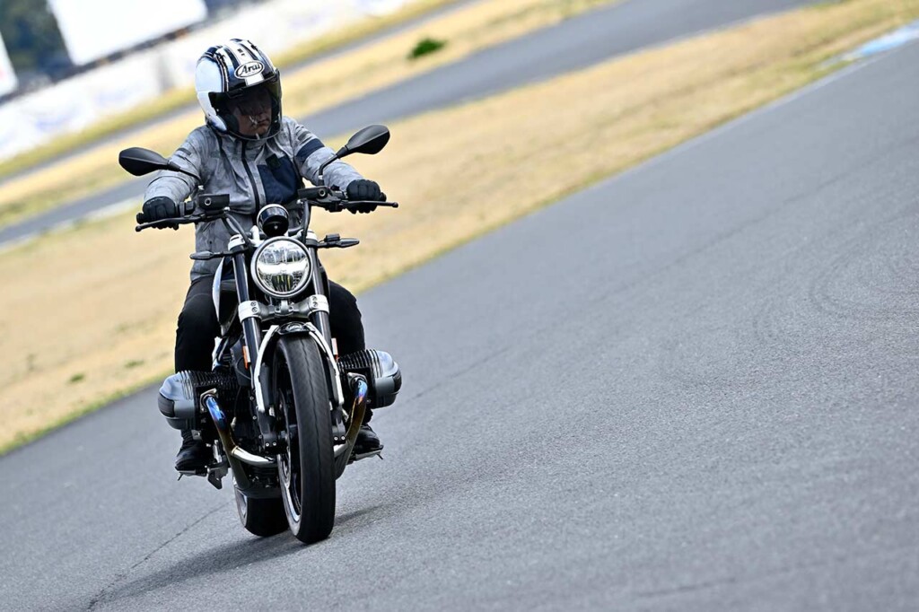 BMW R 12