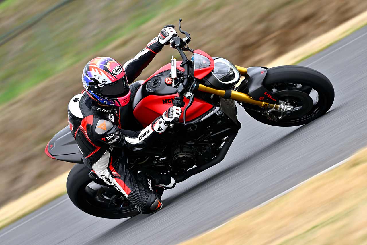 MOTO CORSE Complete Bike MCM MONSTER