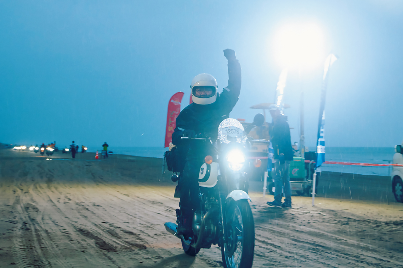 雨中の道のりで感じた“仲間との冒険”｜SSTR2025実走レポート - BikeJIN WEB