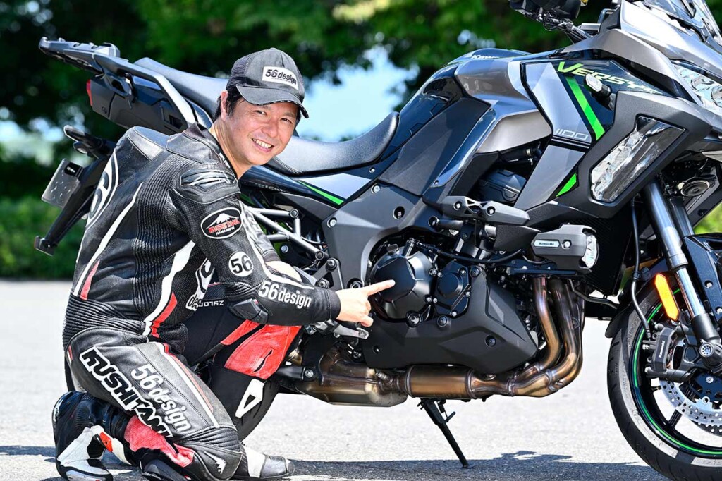 【アドベンチャーでは珍しい直4エンジン搭載が嬉しい】VERSYS1100SEの魅力は、“やっぱりエンジン”と言い切る中野さん。「希少な直4エンジン搭載アドベンチャーツアラーですから。そういった“個性的なことをやる”という、カワサキのオリジナリティーに惹かれます。そもそも、直4が好きですしね。この吹け上がり方は、他のエンジン形式では味わうことができませんから」