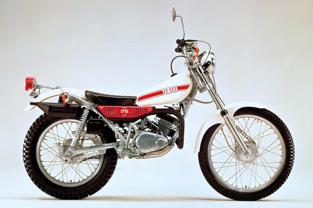 1976|TY175