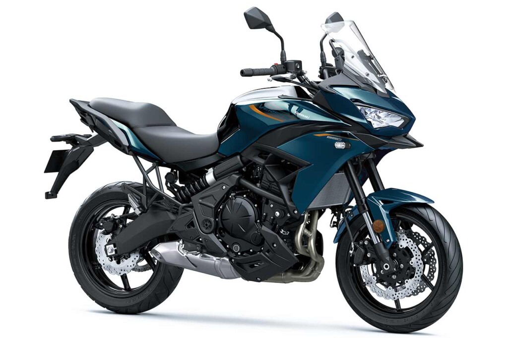 VERSYS 650 メタリックディープブルー×メタリックスパークブラック